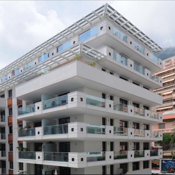 &Icirc;lot Rainier III&nbsp;